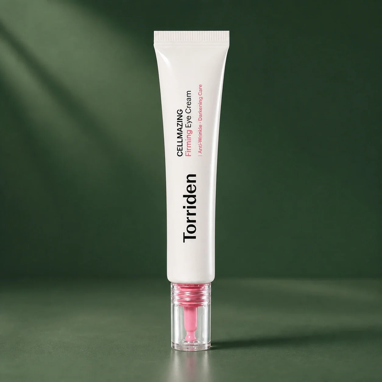 Crème Contour des Yeux Collagène Cellmazing - visuel produit sur fond vert premium