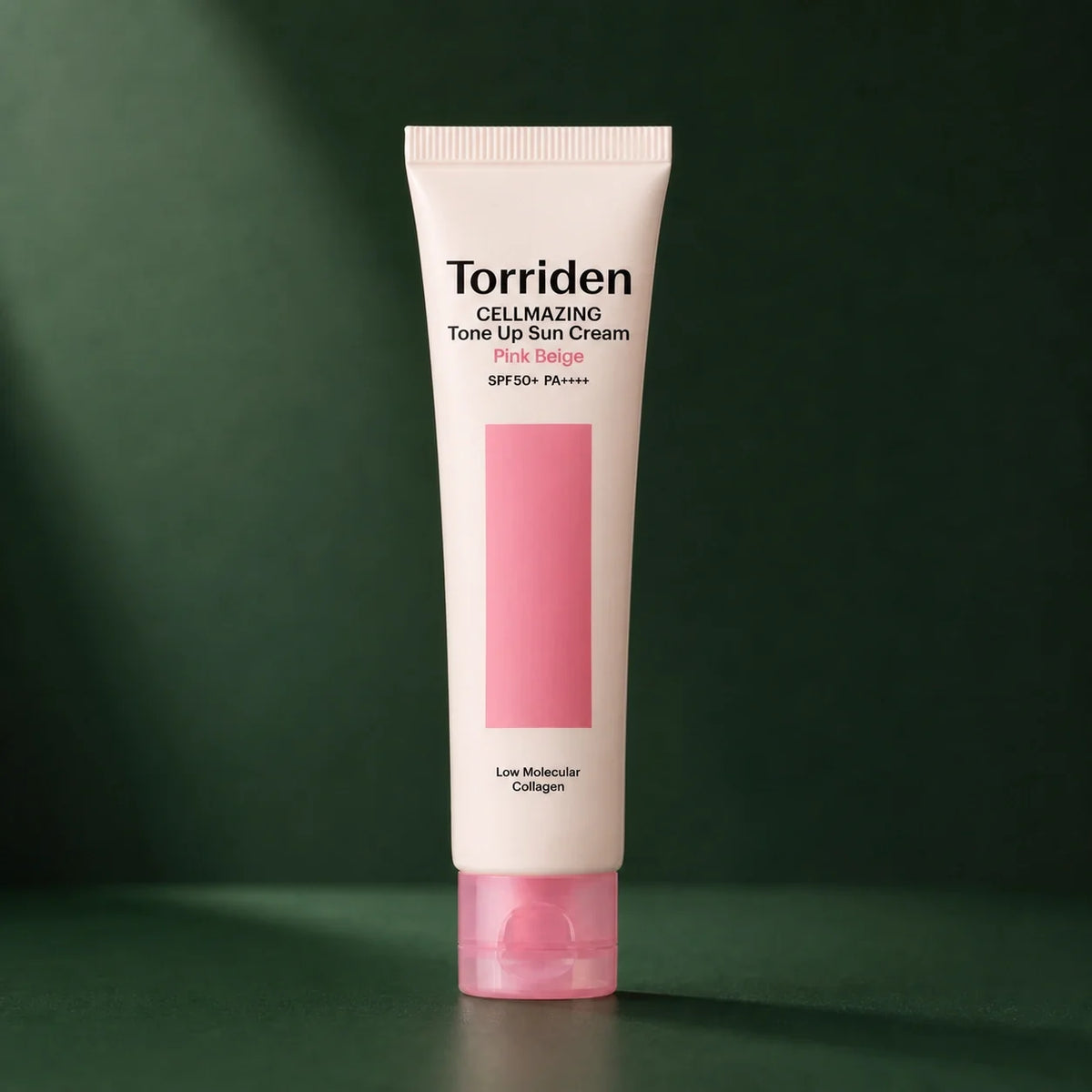 Crème Solaire Teintée Pink Beige Cellmazing SPF50+ PA++++ 60 ml - visuel produit sur fond vert premium