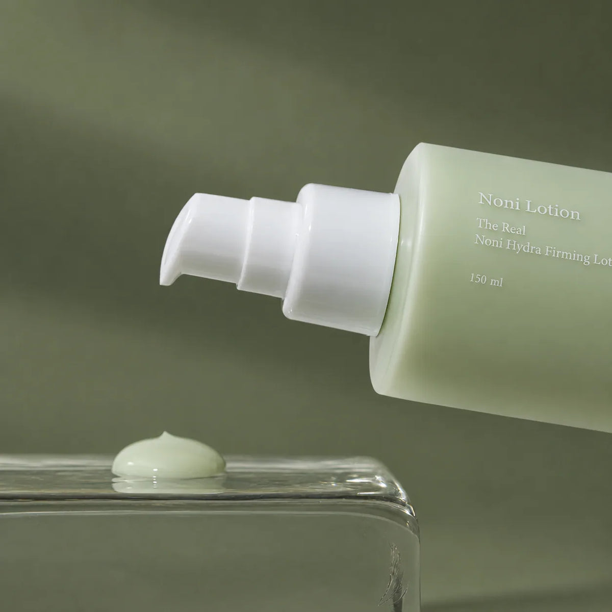 Lotion Raffermissante au Noni celimax — flacon et texture