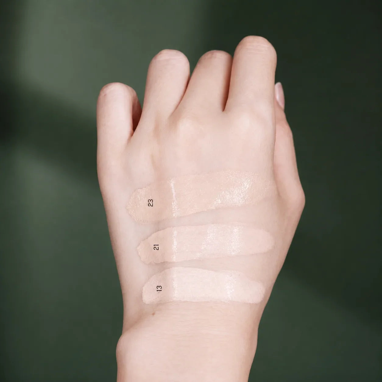 Recharge Aurora Cover Cushion SPF50+ PA+++ Dr.Althea — vue secondaire 4