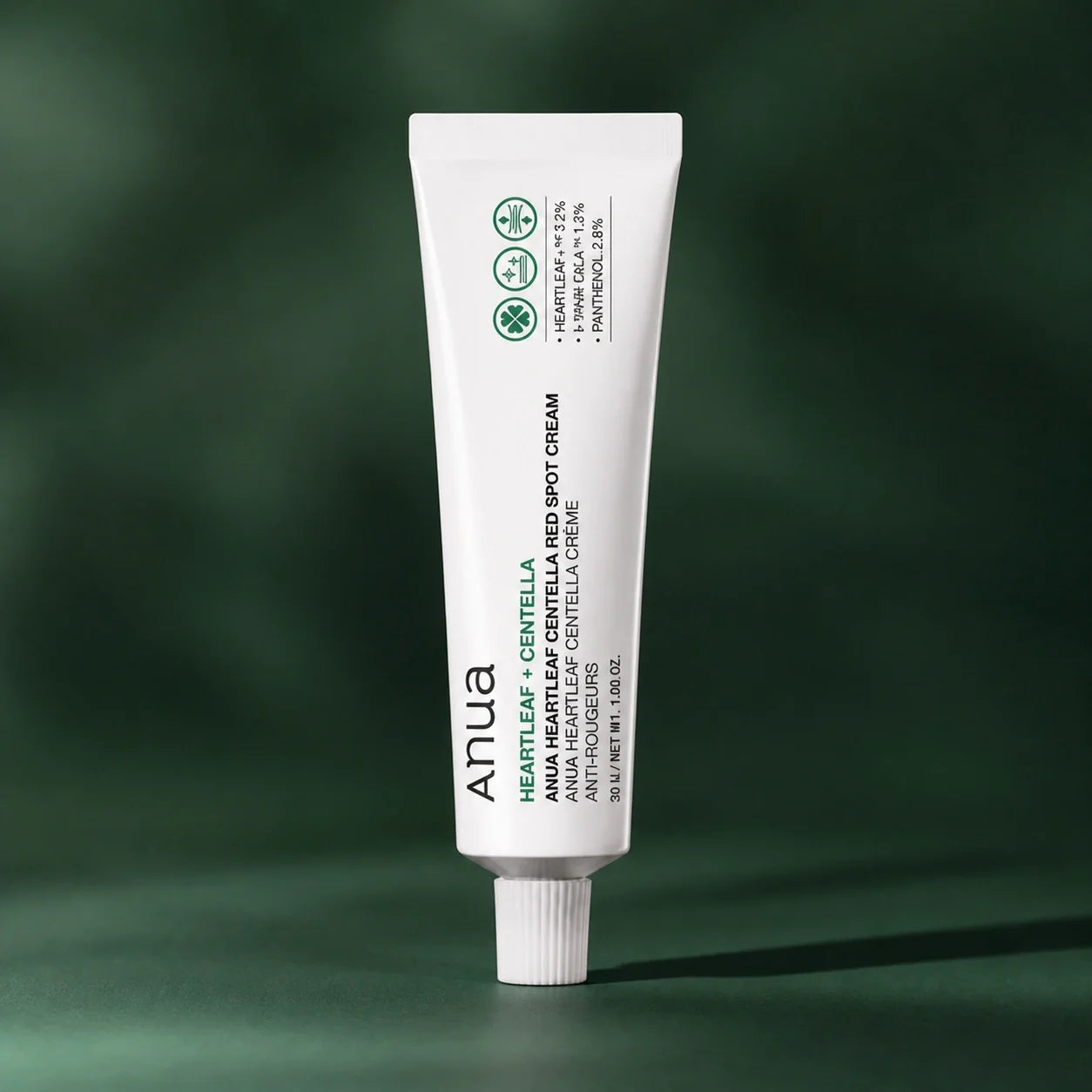 ANUA Crème Ciblée Heartleaf Centella Red Spot 30 g sur fond vert premium