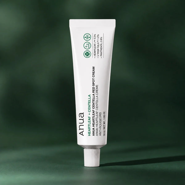 ANUA Crème Ciblée Heartleaf Centella Red Spot 30 g sur fond vert premium