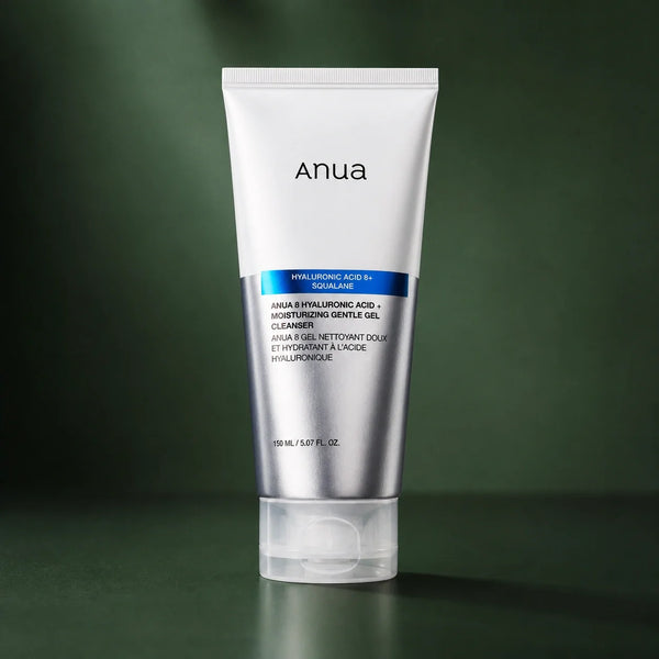 ANUA Gel Nettoyant Doux 8 Acides Hyaluroniques 150 ml sur fond vert premium