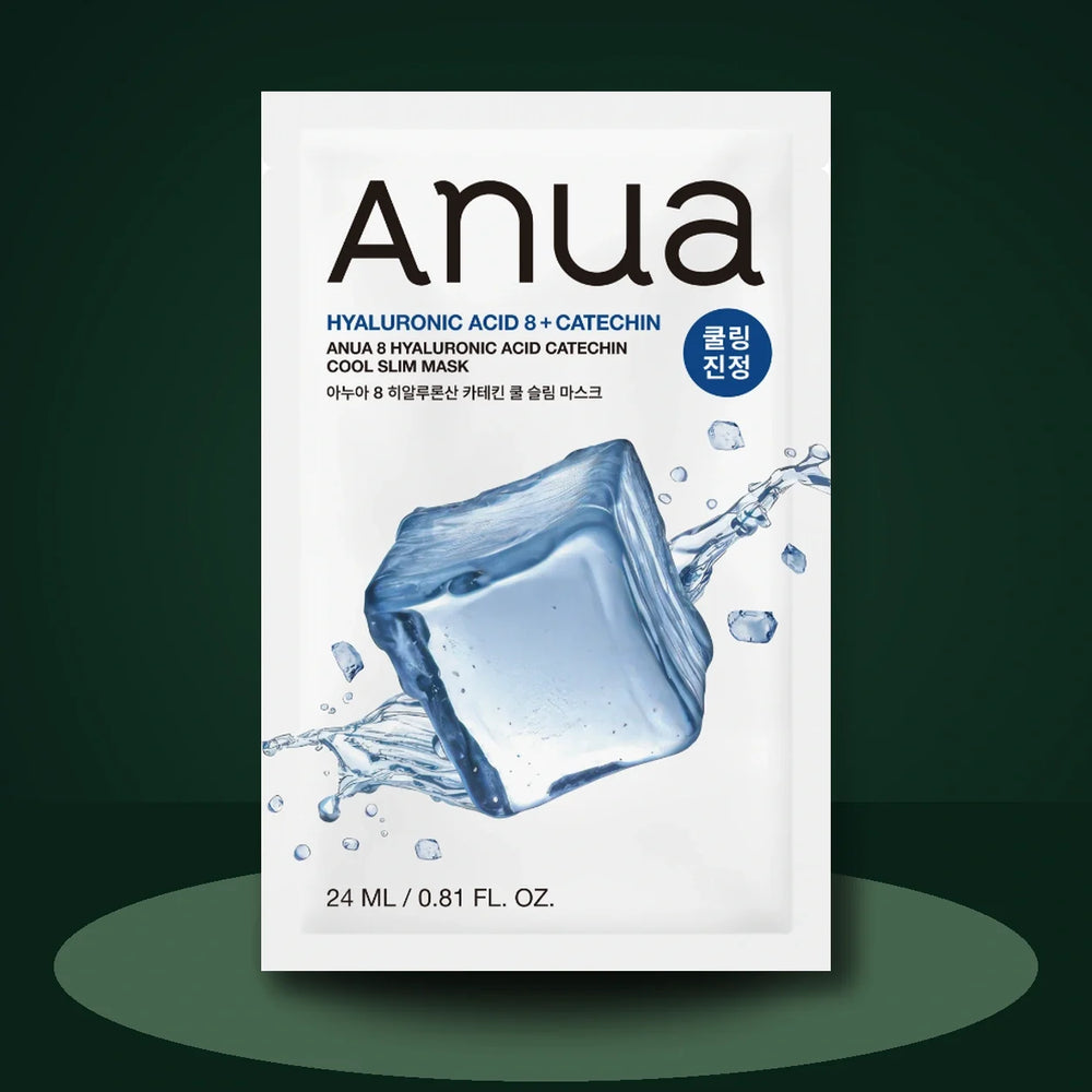 ANUA Masques Tissu Cool Slim 8 Acides Hyaluroniques et Catéchine 10 pièces sur fond vert premium
