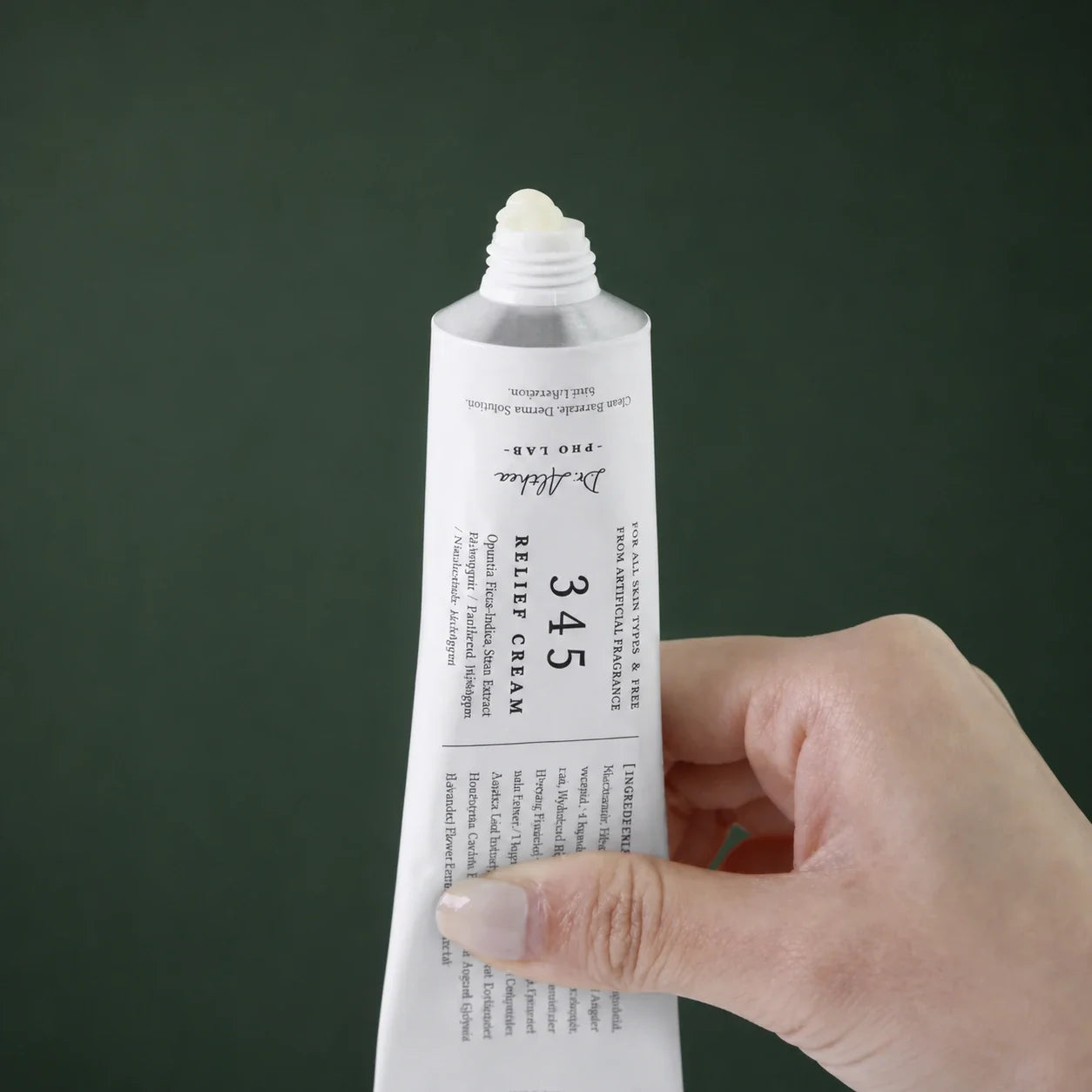 Tube ouvert de la Crème Apaisante 345 Relief Cream Dr.Althea