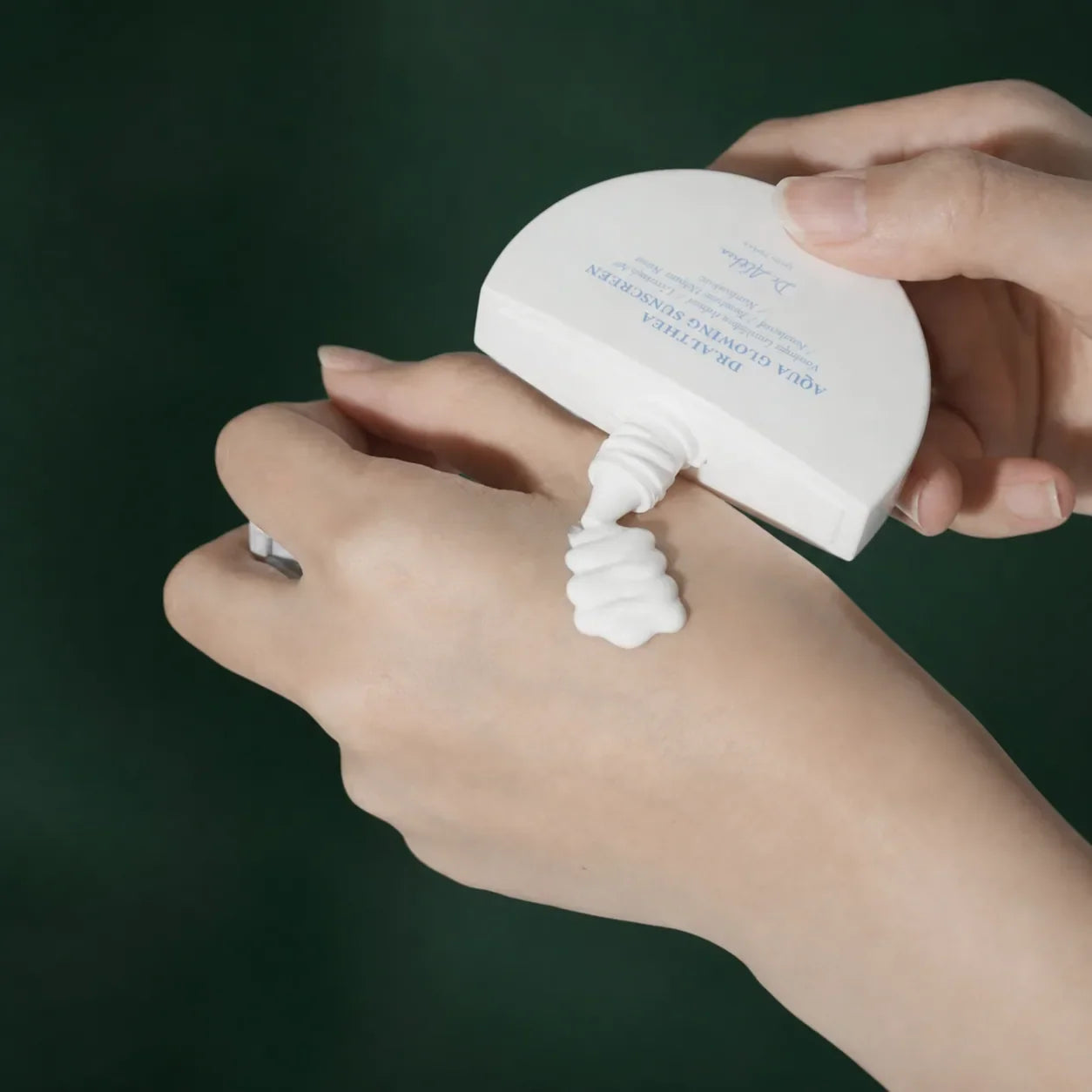 Crème Solaire Aqua Glowing SPF50+ PA++++ Dr.Althea — vue secondaire 2