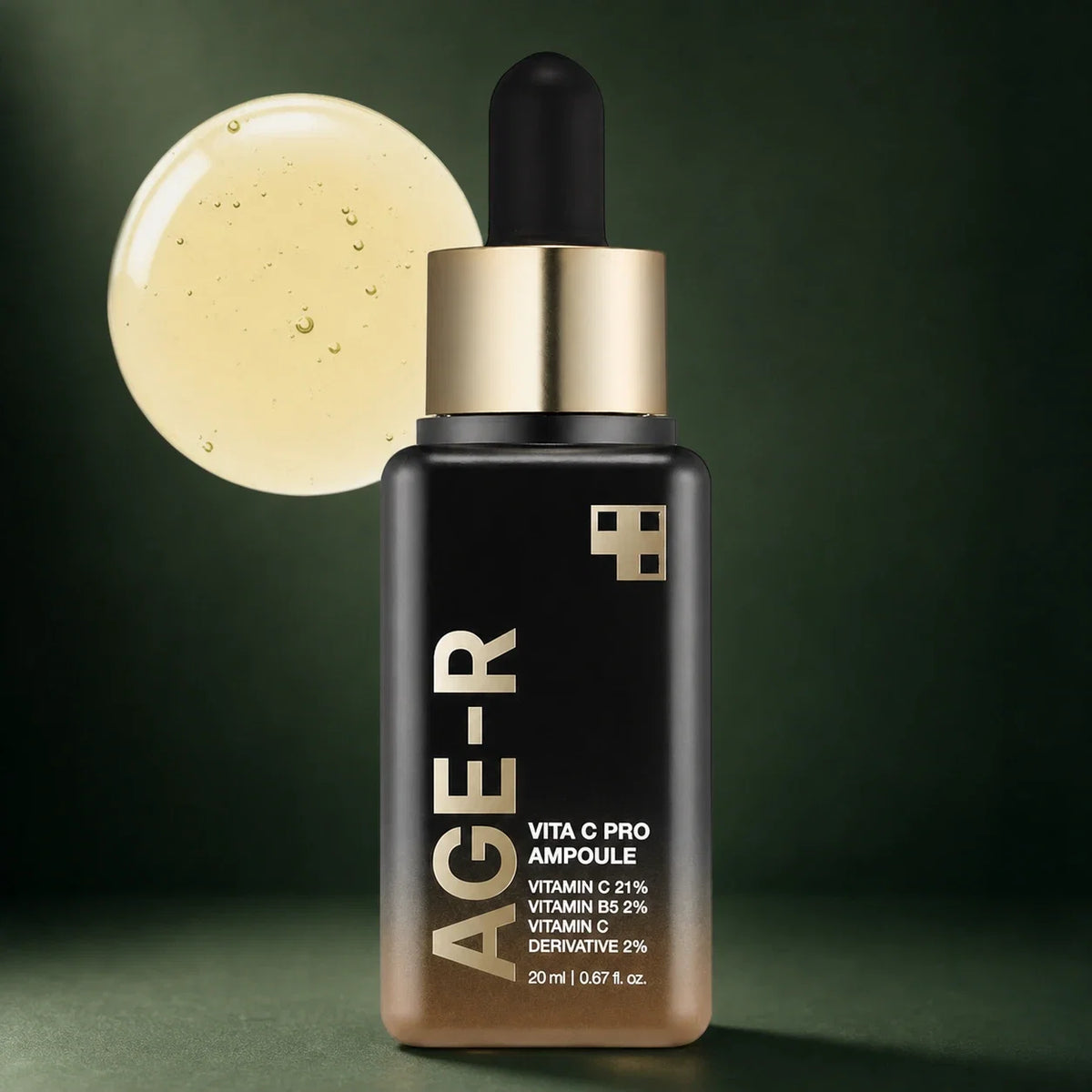 Medicube Ampoule Vitamine C Pro AGE-R sur fond vert premium – texture sérum