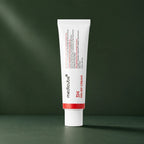 Crème Apaisante 3H Relief Medicube sur fond vert profond