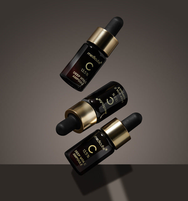 Ampoule Éclat Anti-Taches Vitamine C Deep Vita C 2.0 Medicube — application