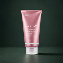 Medicube Gel Booster PDRN AGE-R – tube booster sur fond vert premium