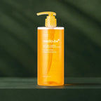 Gel lavant corps Medicube Kojic Acid Turmeric sur fond vert