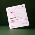 Masque gel Medicube PDRN Pink Collagen sur fond vert profond