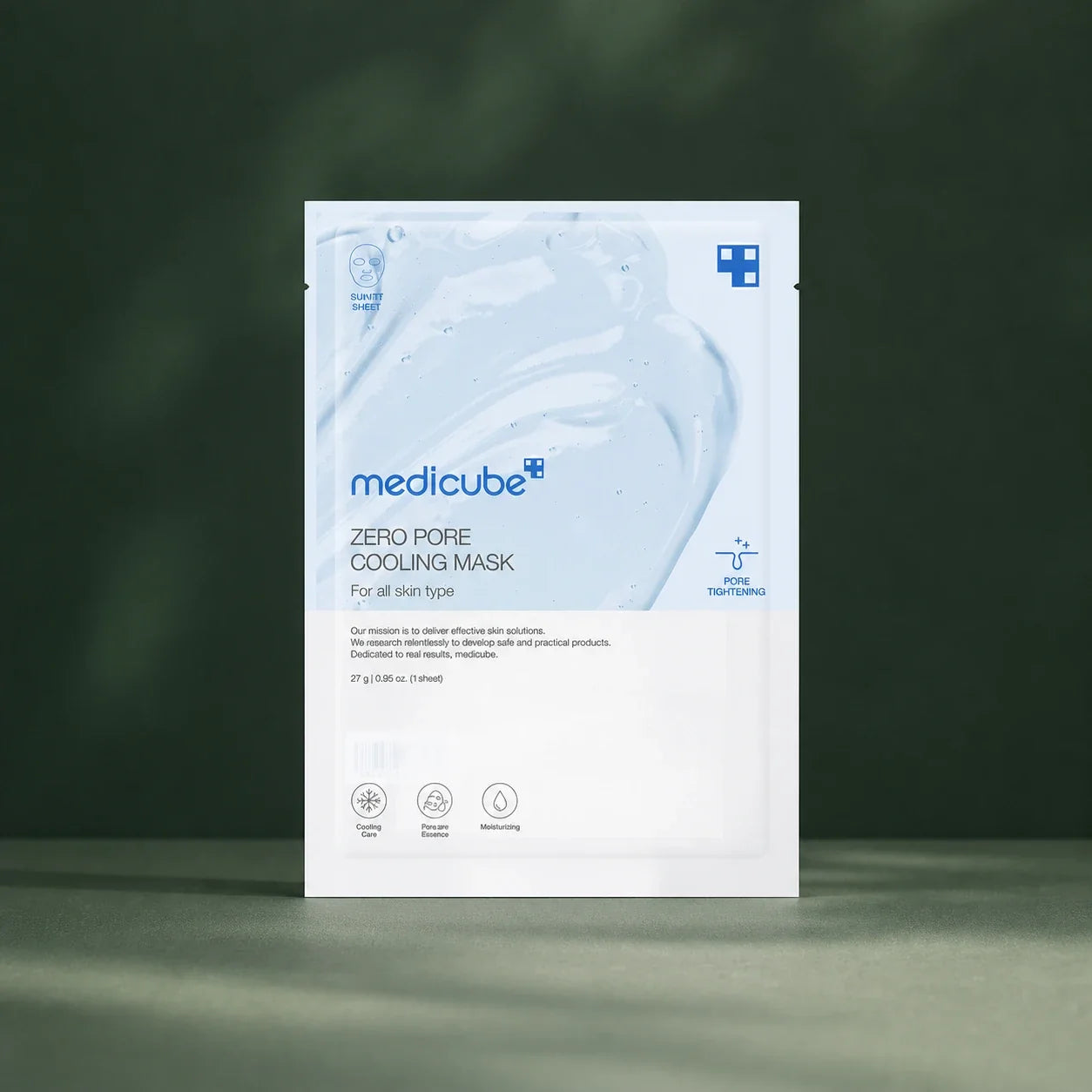 Masque Medicube Zero Pore Cooling sur fond vert profond