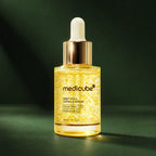 Flacon du sérum Medicube aux capsules de vitamine C en studio vert