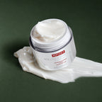 Crème Fermeté Peptide 9 Volume & Tension MEDIPEEL – vue 4 sur fond vert profond.
