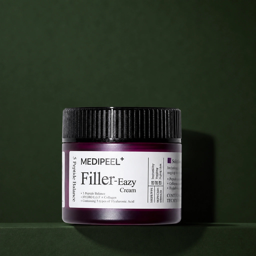 Crème Visage Repulpante aux Peptides & EGF MEDIPEEL – vue principale sur fond vert profond.