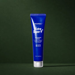 Masque Peel-Off Éclat & Fermeté Extra Super 9+ MEDIPEEL – vue 2 sur fond vert profond.