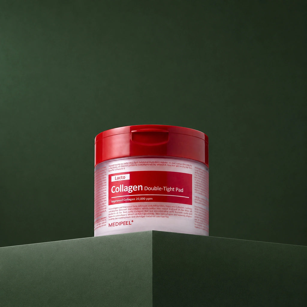 Pads Tonifiants Red Lacto Collagen Double Tight MEDIPEEL – vue principale sur fond vert profond.