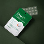 Patchs Ciblés Apaisants PHYTO CICA-NOL B5 MEDIPEEL – vue 4 sur fond vert profond.