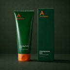 MEDITHERAPY A Clearing Active BHA Facial Gel Cleanser 150ml MEDITHERAPY – vue principale sur fond vert profond.