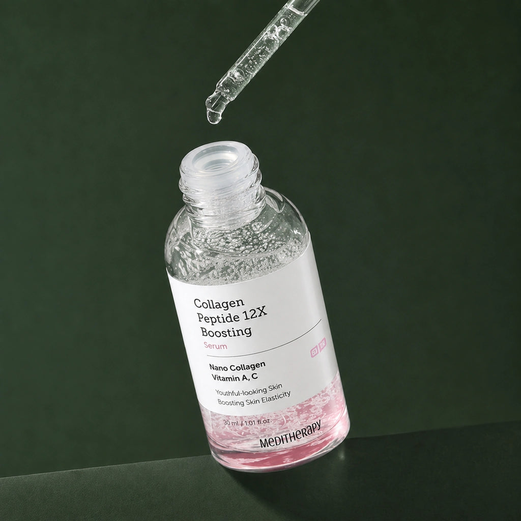 MEDITHERAPY Collagen Peptide 12X Boosting Serum 30ml MEDITHERAPY – vue 3 sur fond vert profond.