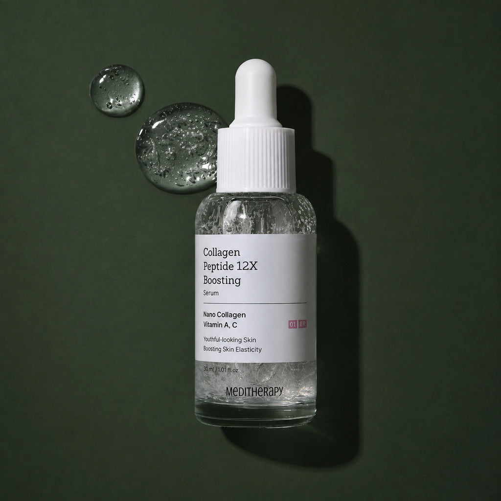 MEDITHERAPY Collagen Peptide 12X Boosting Serum 30ml MEDITHERAPY – vue 4 sur fond vert profond.