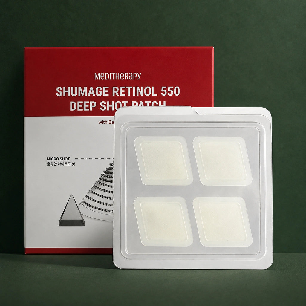MEDITHERAPY Shumage Retinol 550 Deep Shot Patch 4patches (32mm X 38mm) MEDITHERAPY – vue principale sur fond vert profond.