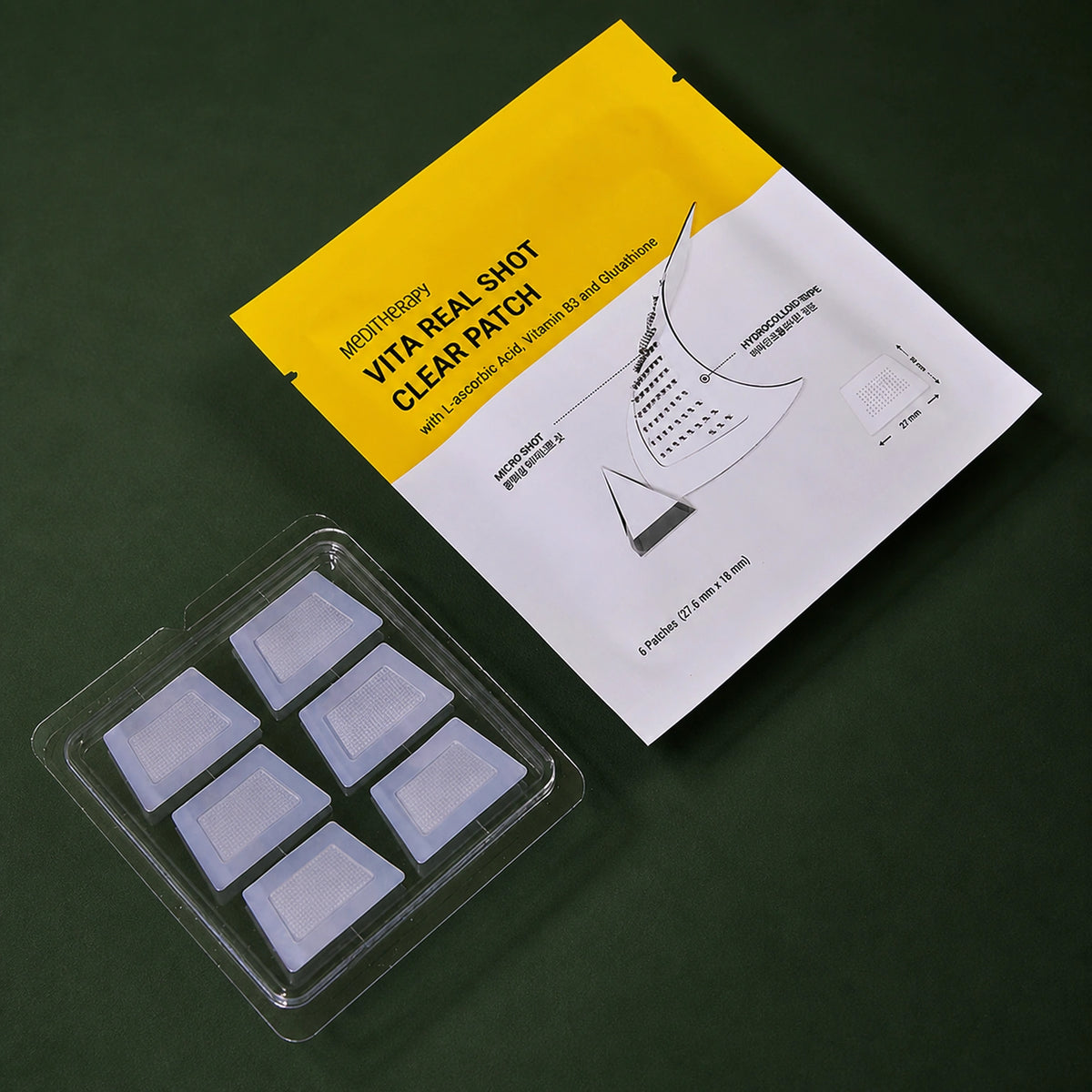 MEDITHERAPY Vita Real Shot Clear Patch 6patches (27.6mm X 18mm) MEDITHERAPY – vue 3 sur fond vert profond.