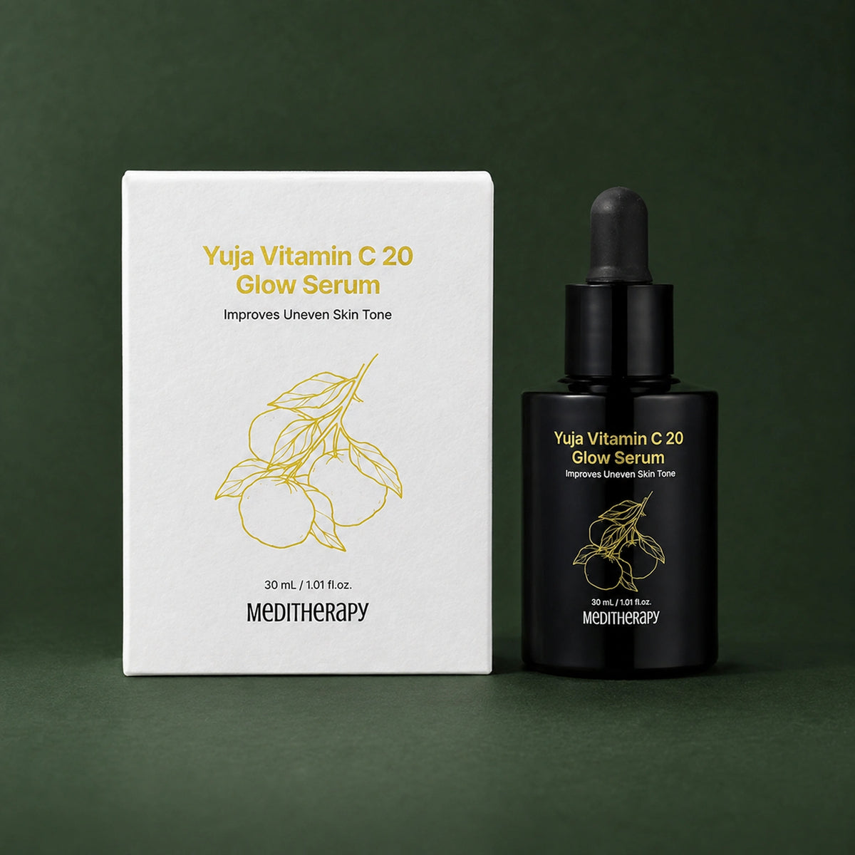 MEDITHERAPY Yuja Vitamin C 20 Glow Serum 30ml MEDITHERAPY – vue principale sur fond vert profond.