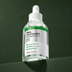 Ampoule Apaisante Cica 95 Anti-Imperfections WELLAGE sur fond vert profond