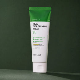 Crème Apaisante Cica 95 WELLAGE sur fond vert profond